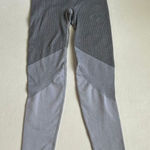 Aerie  Chill Play Move Seamless Ombre Leggings Gray Size XS Ribbed High Waisted Photo 0