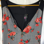 Discreet  Women’s blouse NWT sleeveless.            Size L Photo 1