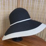 Magid Hats Paper Straw Sun Hat Black & White Wide Brim Beach Resort Packable Photo 1