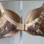 Wacoal Bra Size 38D Beige with Brown Lace Photo 3