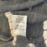 Young Fabulous and Broke Lightweight Pullover V-Neck Sweater Gray Cream EUC Sz M Photo 6