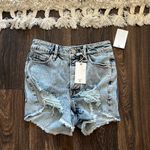 Good American  Bombshell Short Photo 1