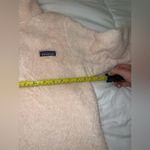 Patagonia  Quarter Zip Color:‎ Cream Size:Medium teddy bear Photo 1