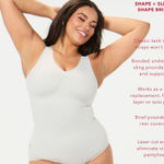 NWT Ruby Ribbon V Photo 0