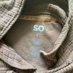 SO  Brown Button Down Shirt Classic Style Lightweight Sweater Collared SZ S Photo 11