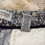 Valerie Stevens  Blue and white floral print shorts size 8 #floralshorts Photo 3