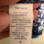 Exclusive One short sleeve vneck top Photo 4