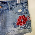 Hollister Low Rise Short Shorts Rose Embroidered Design Cut Off Juniors Photo 1
