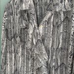 Alfred Dunner Black and Gray Snakeskin Shirt Jacket Size 10 Photo 3