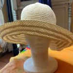 Cherokee  straw like hat Photo 0