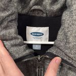 Old Navy Gray Puffer Vest Size Medium EUC Photo 3