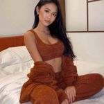 Camila Coelho Alondra fuzzy high-rise cropped pants in chocolate size S small Photo 11