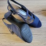 Impo vadelia navy heeled sandals size 10 Photo 4
