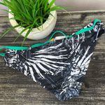 Fabletics  Black & White Print Allison Cheeky Bikini Swimsuit Bottom NEW M Photo 3