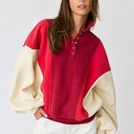 Boutique Pullover Photo 1