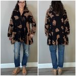 Dress to Kill Jane Mohr Black & Tan Splotch Dye Button Photo 2