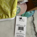 Volcom Tropical Reversible Swim Bathing Suit Top Floral Hawaiian Photo 2