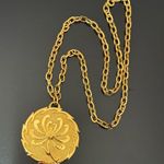 Trifari Vintage  Gold-tone Large Medallion Chrysanthemum Flower Pendant Necklace Photo 4