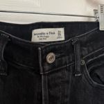 Abercrombie & Fitch Abercrombie 90’s Low Rise Baggy Jeans  Photo 5