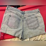 Divided Jean shorts Photo 1
