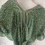 Max Studio  Size Medium Kelly‎ Green Bohemian Peasant Floral Ruffle Tie Top Photo 2