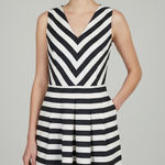 Banana Republic Fit Flare Cocktail Dress Black White Striped Sz 2 Pockets A-Line Photo 0