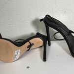 Schutz Vikki Ankle Wrap Sandals Black Gold Plate Toe Bed NWOT Size 7 $128 Photo 6