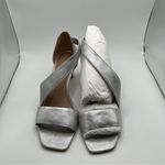 NWB  Womens Shoes Bernardo Camille Sandal Silver size 8M Photo 3