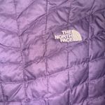 The North Face Women's Dark Purple Puffer Jacket Photo 6