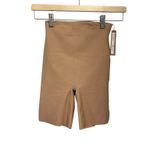 SKIMS  Body zoned mid thigh short clay small New with Tags Photo 2