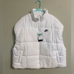 Nike  Sportswear Classic Women’s Puffer Vest Therma-FIT White  Oversized New NWT Photo 0