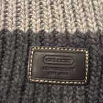 Coach  Women’s gray beautiful scarf. Photo 1