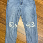 American Eagle  Mom Jeans Womens Size‎ 4 Short Ripped Distressed Light Wash Denim Photo 0