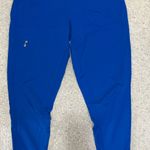 Amazon Adar  Scrubs Photo 1