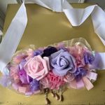 Pink and Gold 'Mom to Be' Sash with Floral Decoration Photo 2