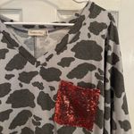 Southern Stitch ‎ Cow Print V Neck Tee with Pocket Size XXL Photo 3