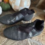 Nike  Charcoal and Black Athletic Shoes soccer cleats size 9 like new Photo 0