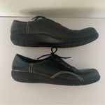 Clarks EUC  Viola Black Leather Lace Up Comfort Sneaker Shoes Size 8W Photo 7