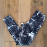 Lululemon Wunder Under 25” leggings Photo 3