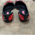 Betsey Johnson  floral embroidered black flats size 7 Photo 1