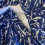 Banana Republic  Silk Blue White Floral Print Mini Skirt Lined 100% Silk Size 0 Photo 4