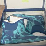 Huk Rogue Wave Boots womens set sail size 8 new in box Blue Photo 3