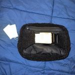 Lululemon  Everywhere Belt Bag Fleece Large 2L‎ NWT ONE SIZE (Black Gold) Photo 1