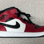 Nike Air Jordan 1 Mid Black Toe Chicago Photo 0