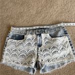 Unif Y2K Jeans Women's Shorts Acid Wash Lace Detail Shred Distressed High Waist 32 Photo 9