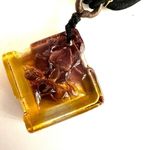 Gona V floral glass pendant necklace Orange Photo 6