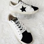 Vintage Havana Gadol Perforated Leather Sneaker Size 8 White Photo 2