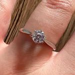 Boutique NEW 1ct Solitaireā Platinum Silver Simulated Diamond Engagement Ring, Size 6 Photo 0