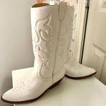 Soda Women’s White Cowgirl Boots Photo 0