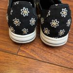 Clarks  Cloudsteppers Womens Sz 10 Breeze Ave Sneakers Black Sunflowers 26167814 Photo 6